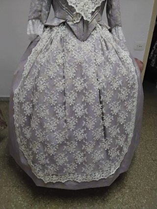 Vestido de Fallera Lila