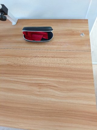 Scrivania con ruote e vassoio