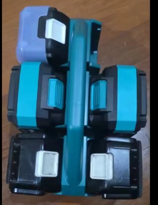 Soporte transporte 8 baterías Makita 18v.