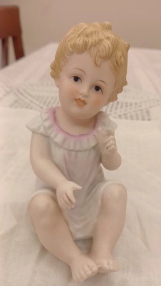 Splendido angioletto in ceramica