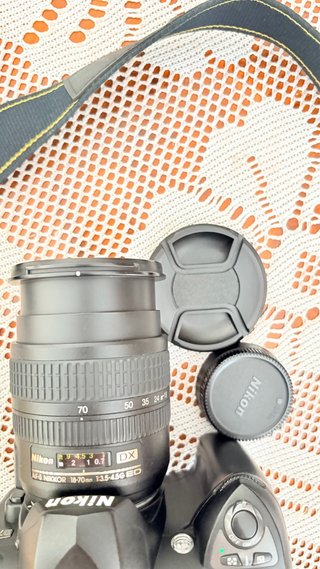Nikon AF-S DX Nikkor 18-70mm f/3.5-4.5G ED-IF