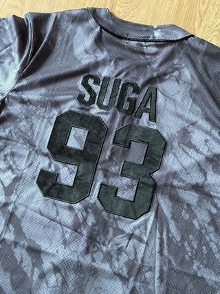 Camisola BTS SUGA Arirang Tour Cinza