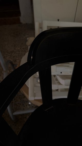 Scrivania e 2 Sedie in Legno
