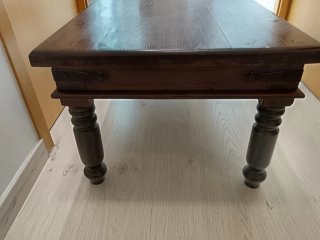 Mesa de centro de madera rústica