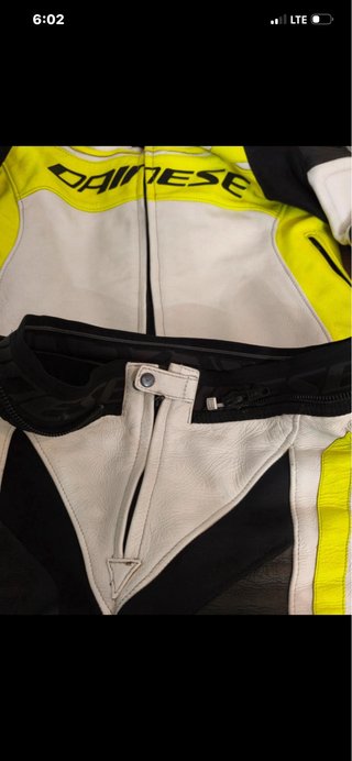 Mono Dainese Blanco y Amarillo talla 48/S