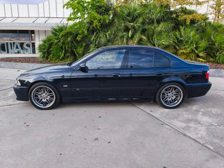 BMW M5 2003