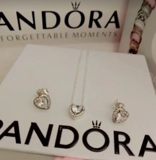 Conjunto Pandora Corazón Plata y Blanco
