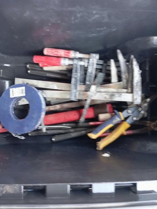 Caja de herramientas MANO