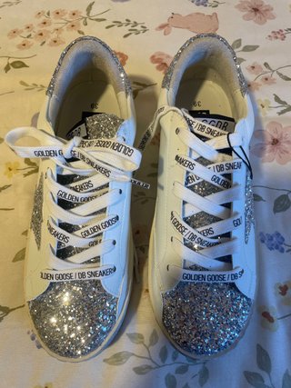 Zapatillas Golden Goose plateadas talla 39