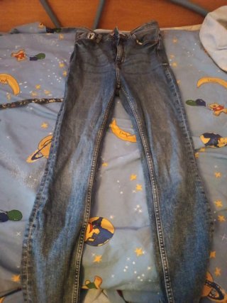 Pantalón pitillo azul talla 36