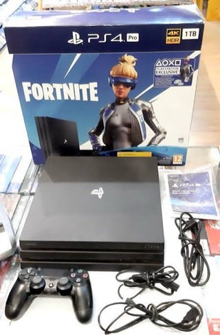 PlayStation 4 Pro 1TB (PS4 Pro)