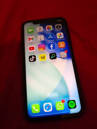 iPhone 11 64GB Negro