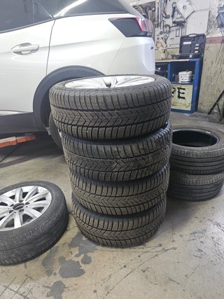 Llantas BMW 18 pulgadas con neumáticos invierno