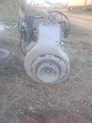 motobomba 2 cilindros diésel,
