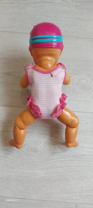 Muñeco Nenuco nadador