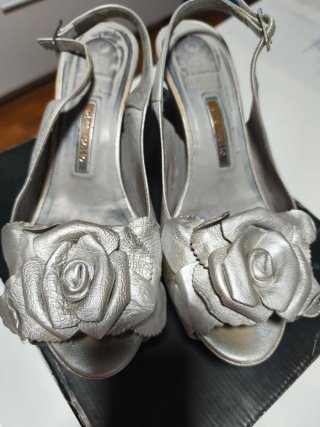 Zapatos de fiesta Gino Vaello plateados n°40