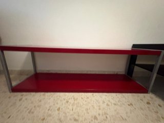 Mobile Ausiliare Rosso con Struttura in Metallo