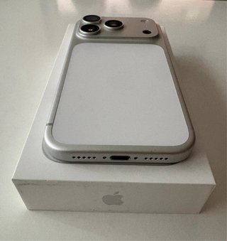 iPhone 17 Pro 256GB Plata + Funda MagSafe