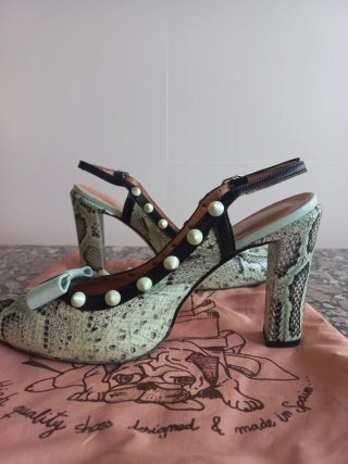Sandalias tacón piel serpiente, espectaculares