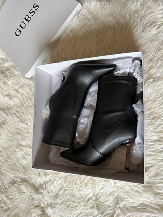 Botines Guess Negros