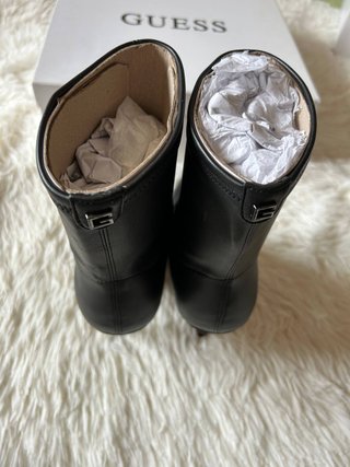 Botines Guess Negros