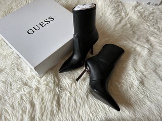 Botines Guess Negros