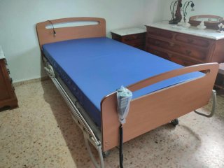 Cama articulada elevable