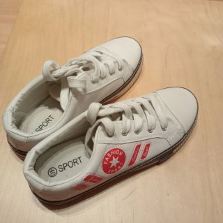 Zapatillas deportivas blancas talla 40