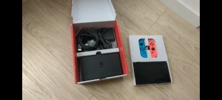 Nintendo Switch OLED + Mario Kart 8 + Accesorios