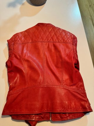 Chaqueta de Piel Roja Massimo Dutti