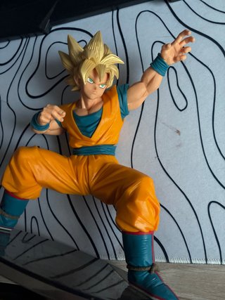 Figura Goku Super Saiyan