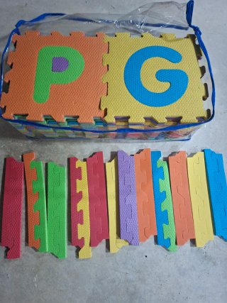 Puzzle de Suelo con Letras y números