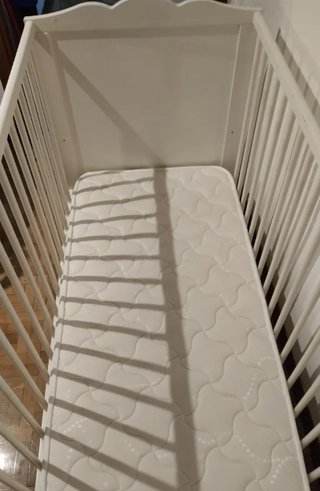 Cuna IKEA Hensvik+colchon.