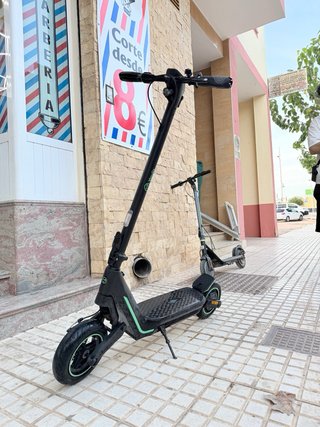 Patinete Eléctrico Negro