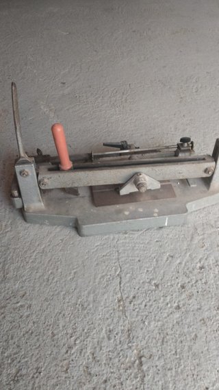 tagliapiastrelle