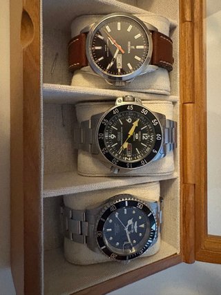 Colección de 3 Relojes: Festina, Seiko, Invicta