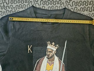 Camiseta Negra Estampado Baloncesto