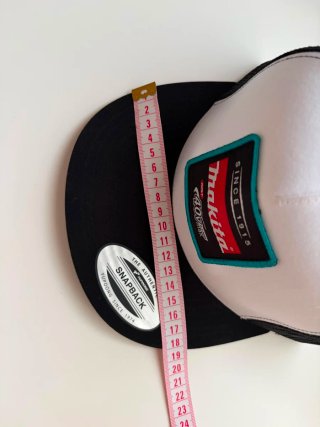 Gorra Makita Snapback Negra y Blanca