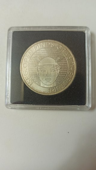 Moneda Open Minds Grab The Future