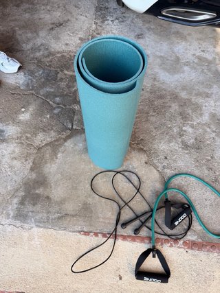 Kit Treino: Tapete Yoga + Elástico + Corda