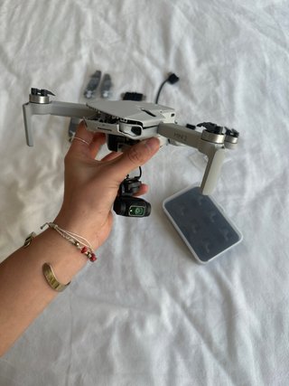 Dron DJI Mini 2 + accesorios