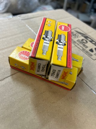 Candele NGK CMR7A per Scooter