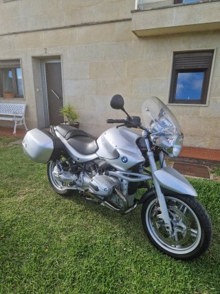 BMW Naked Plata