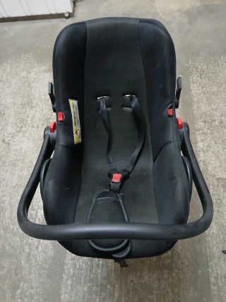 Silla de coche para bebé.