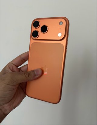 iPhone 17 Pro Max Naranja Impecable