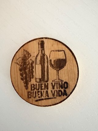 Imán de Madera con Destapador