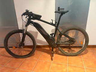 Bicicleta Eléctrica Rockrider Negra se negocia