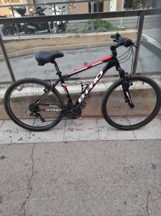 Bicicleta B-PRO M400 Negra/Roja