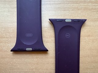 Apple Watch 40mm. Plum Sport Band