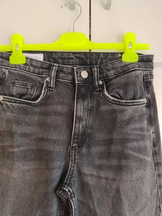 Pantalón vaquero Zara gris T.36